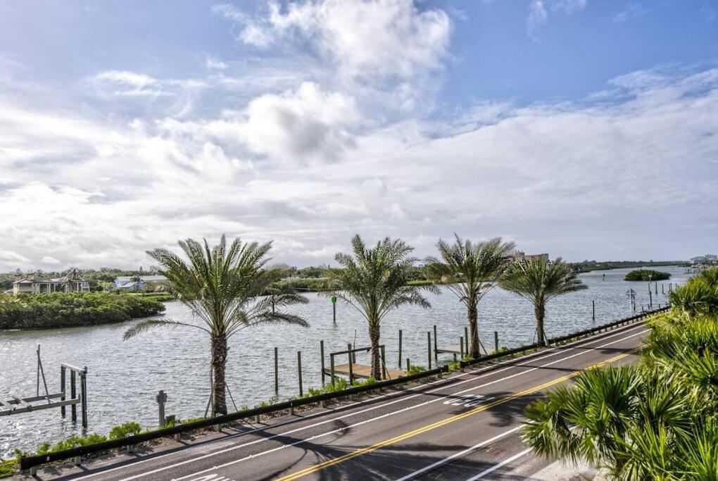 Joyce'S Beachfront #3 Apartment Clearwater Beach Exterior foto